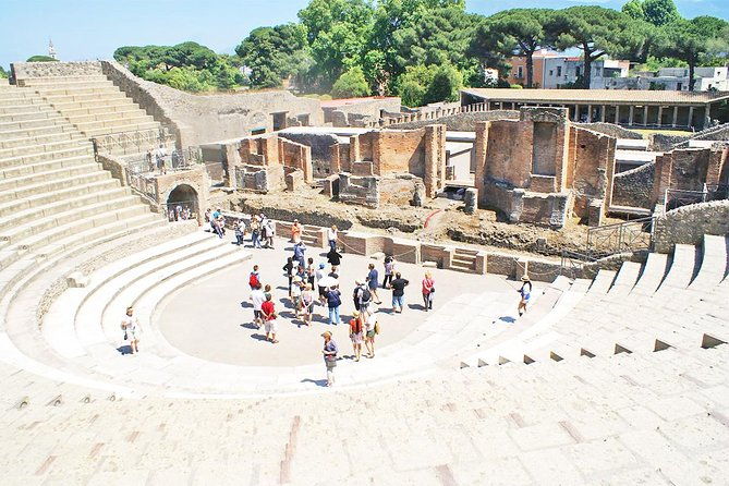 skip-the-line-guided-tour-of-pompeii-led-by-an-archaeologist