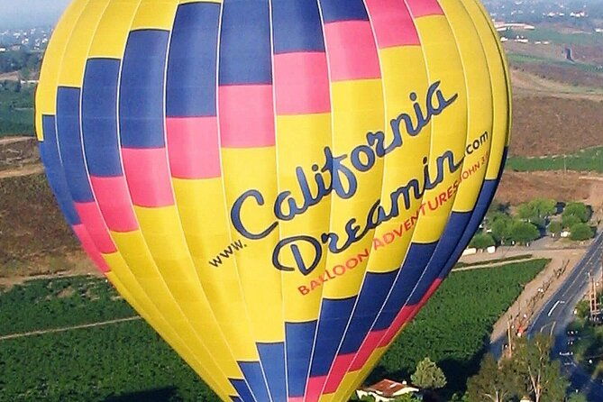 skyward-at-sunrise-a-premiere-temecula-balloon-adventure