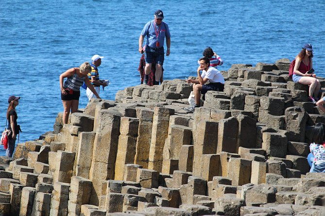 small-group-giants-causeway-day-tour-from-belfast