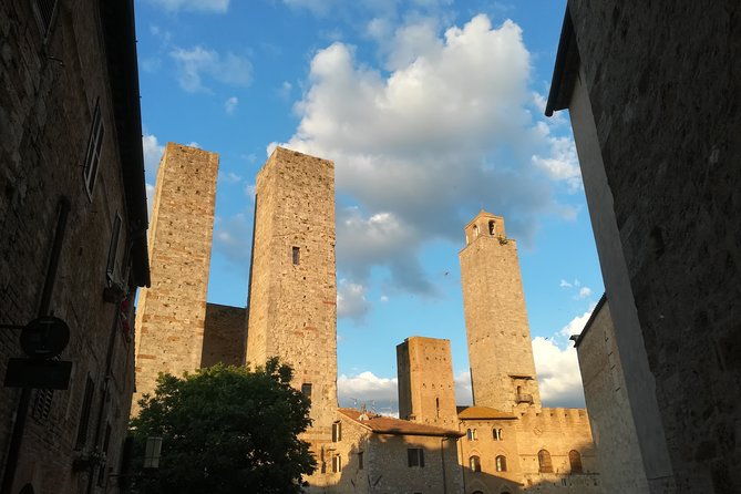 small-group-san-gimignano-and-volterra-day-trip-from-siena