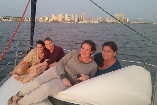 small-group-sunset-sailing-experience-on-san-diego-bay