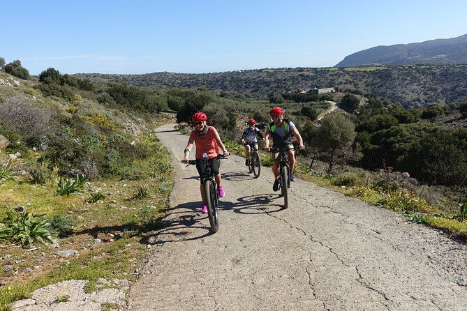 small-villages-and-cretan-nature-e-bike-tour