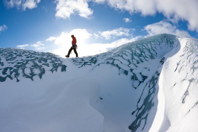 solheimajokull-glacier-hike-small-group-adventure-easy