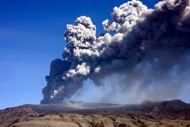 south-coast-iceland-from-reykjavik-with-guide-touchscreen-audio
