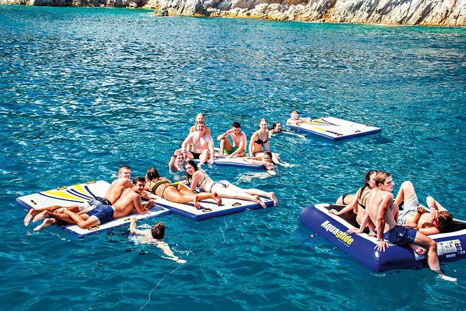 special-tour-for-groups-sailing-along-the-costa-brava-in-a-big-catamaran-food-and-drinks-included