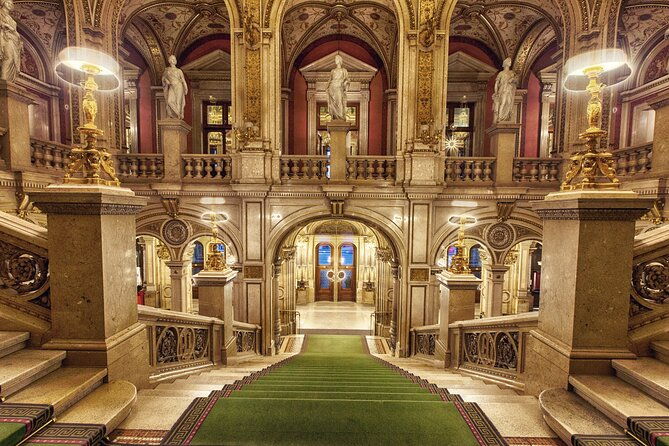 state-opera-private-guided-tour-tickets-included