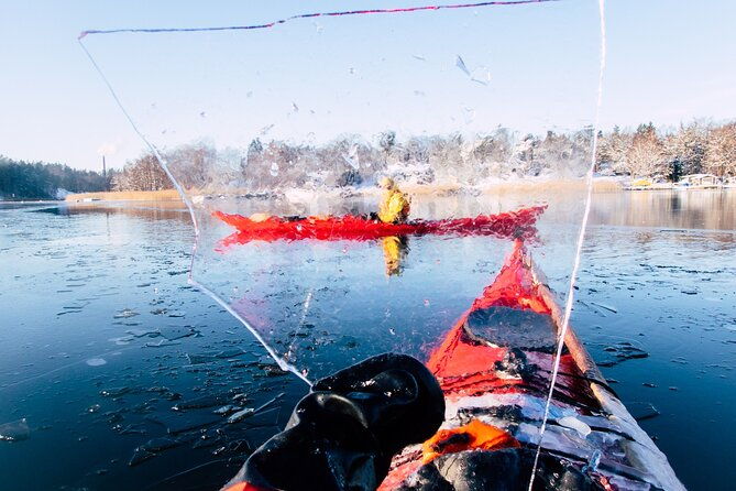 stockholm-winter-kayaking-swedish-fika-and-hot-sauna-experience