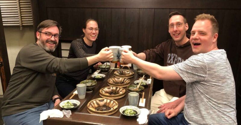 takayama-night-tour-with-local-meal-and-drinks