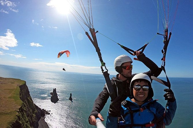 tandem-paragliding-flights-from-vik