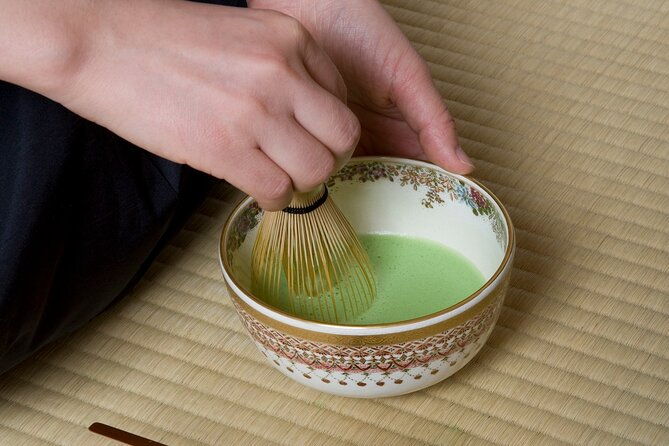 tea-ceremony-experience-nishiki-market-walking-tour