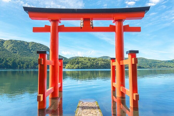 tokyo-day-tour-in-mt-fuji-lake-ashi-cruise-and-owakudani-cable