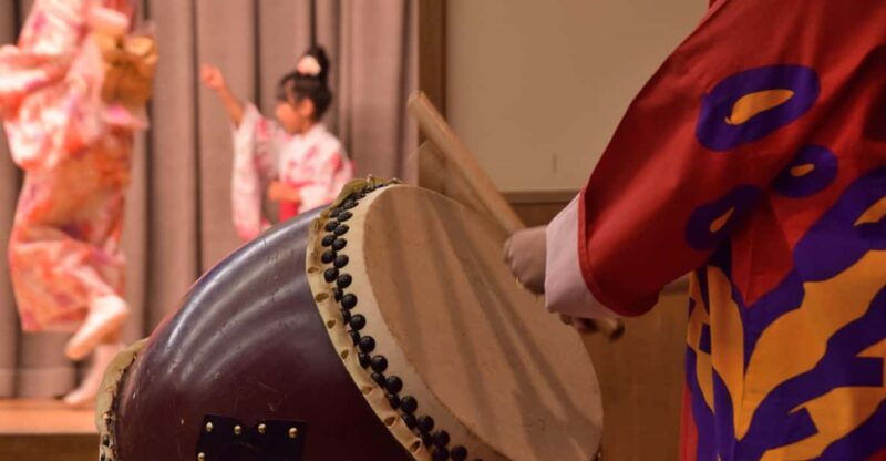 tokyo-taiko-drum-experience-in-kabukicho-with-dinner