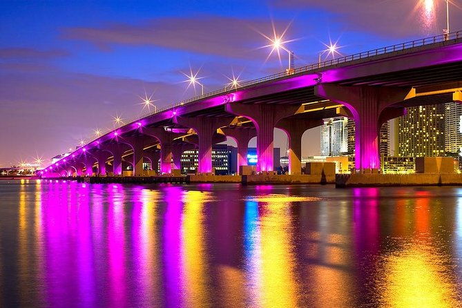 top-miami-skyline-boat-cruise-water-tours