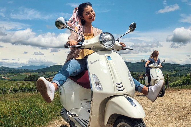 tuscany-vespa-tours-through-the-hills-of-chianti