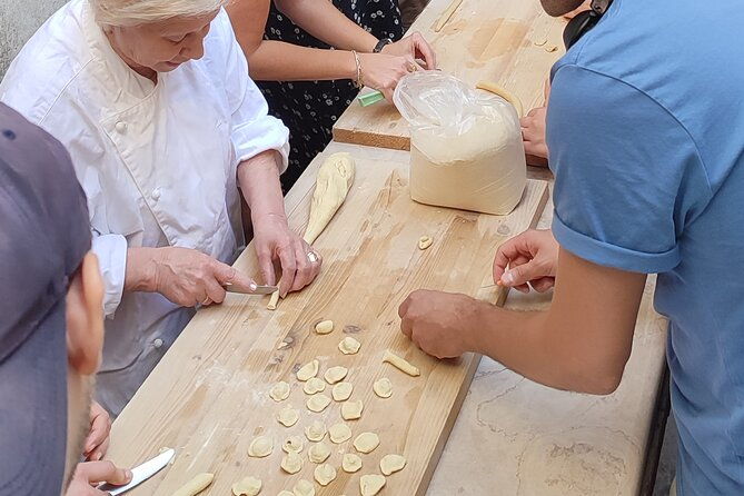 typical-apulian-orecchiette-cooking-class-dinner-included-and-wines