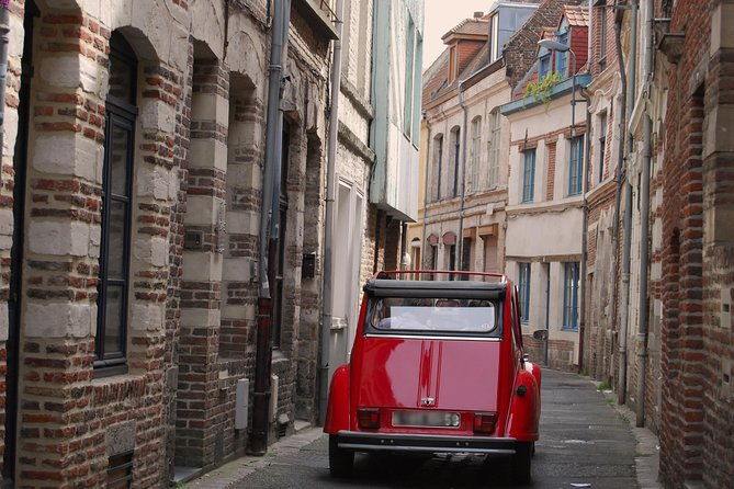 unique-tour-of-lille-by-convertible-2cv-1h00