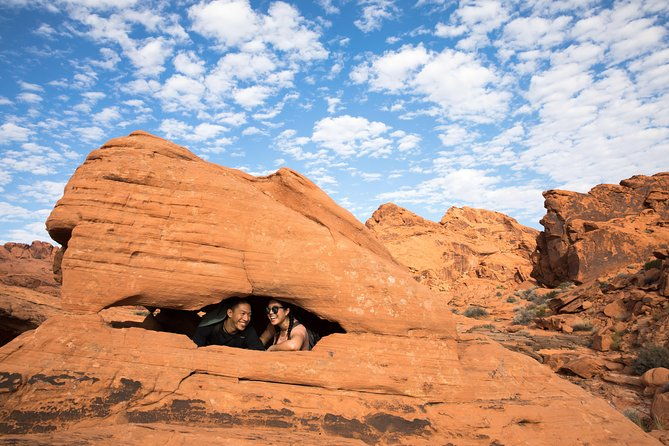 valley-of-fire-guided-hike-from-las-vegas