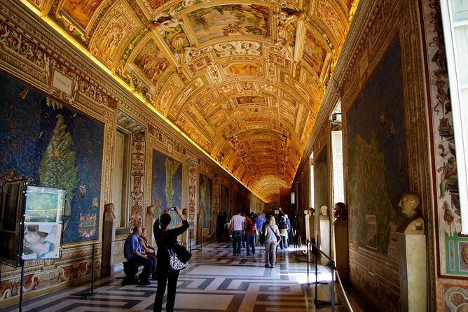 vatican-city-private-tour-vatican-museums-sistine-chapel-and-vatican-basilica