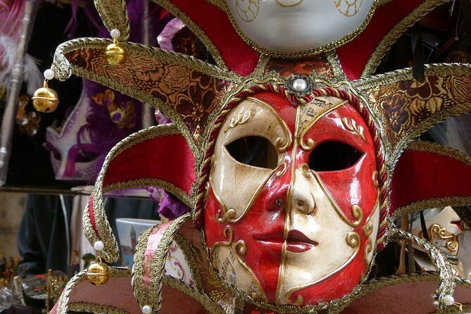 venice-carnival-mask-making-class-in-venice-italy