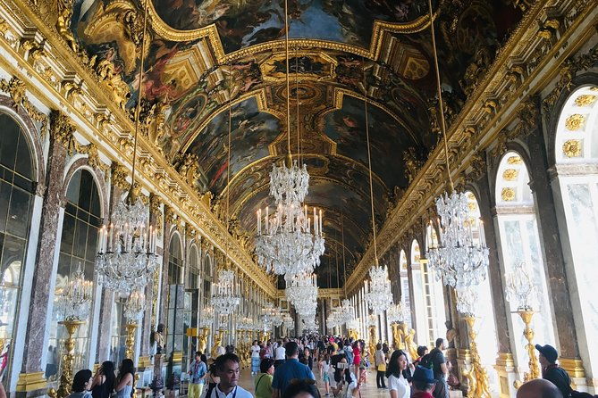 versailles-palace-and-giverny-private-guided-tour-from-paris