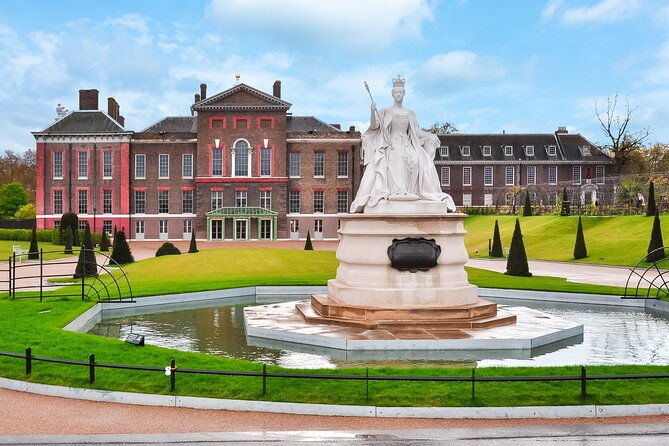 vip-kensington-palace-tour-royal-tea-crown-experience