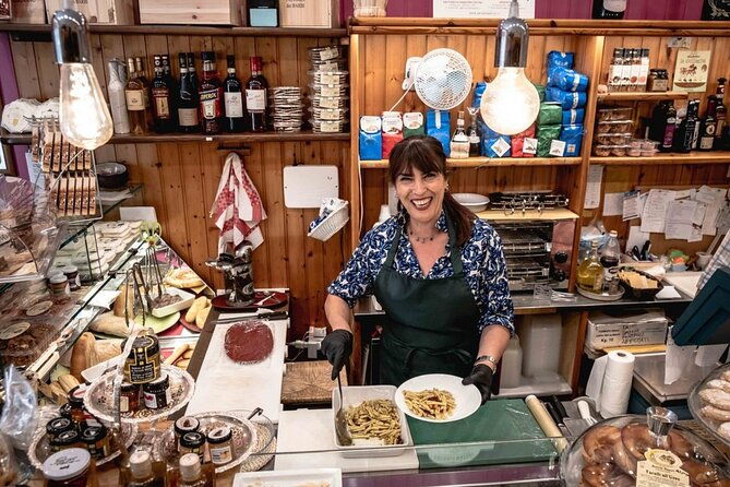 walking-tour-of-siena-with-food-chianti-wine