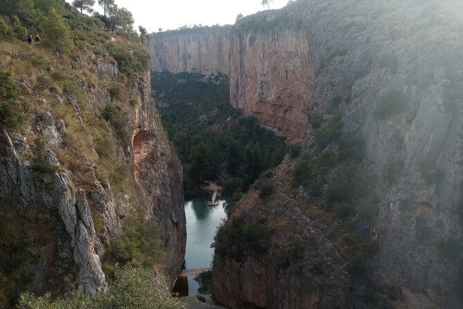 walking-tour-of-the-hanging-bridges-of-canyon-de-turia-and-chulilla-village