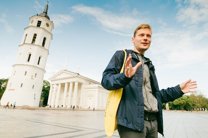 walking-tour-of-vilnius-old-town-with-snacks