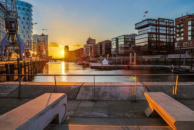 warehouse-district-and-hafencity-tour-of-hamburg-with-a-german-speaking-guide