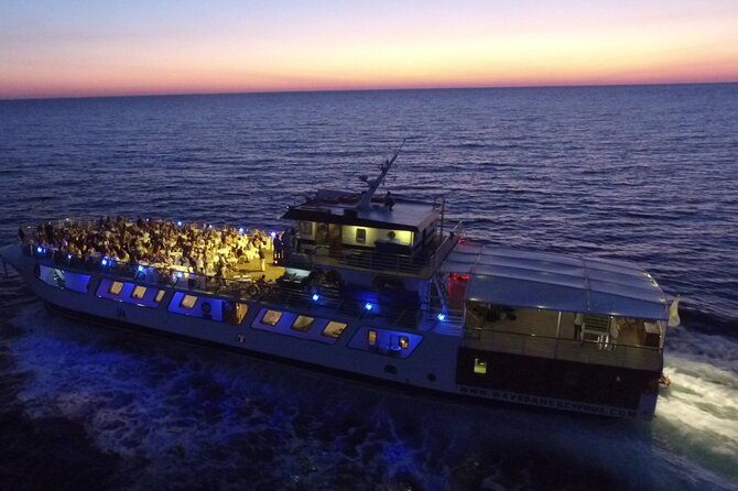 wave-dancer-fireworks-night-cruise