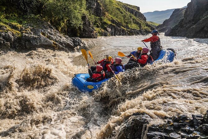 white-water-rafting-day-trip-from-hafgrimsstadir-grade-4-rafting-on-the-east-glacial-river