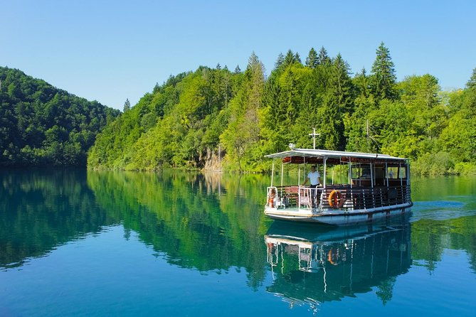 zagreb-to-split-group-transfer-with-plitvice-lakes-guided-tour