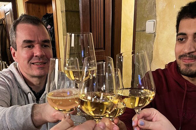 3-hours-food-tour-in-prague-retro