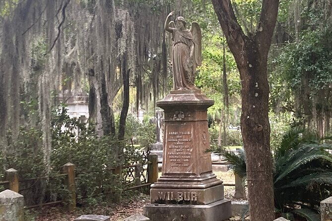 1-hour-bonaventure-cemetery-golf-cart-guided-tour-in-savannah