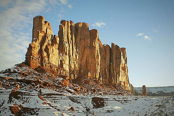2-5-hours-of-monument-valleys-backcountry-4x4-tour