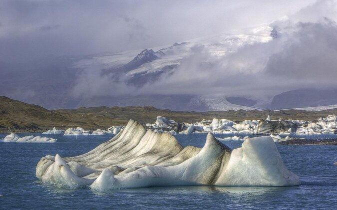 2-day-south-coast-waterfalls-jokulsarlon-glacier-lagoon-and-hike-from-reykjavik