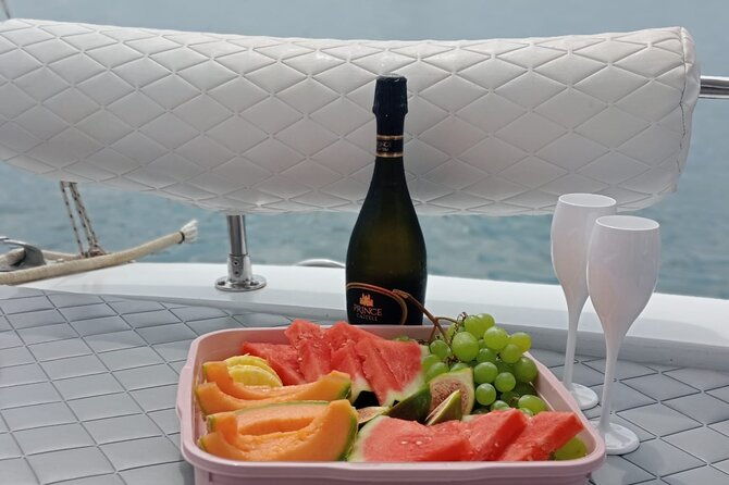 2-hours-private-boat-tour-isola-bella-taormina-giardini-naxos