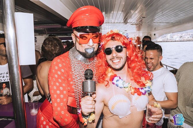 3-hours-on-the-craziest-boat-party-in-malaga