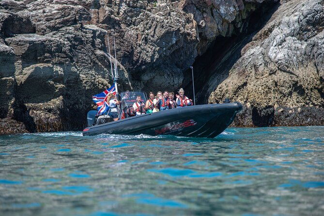 30-minute-raptor-rib-ride-activity-in-torquay