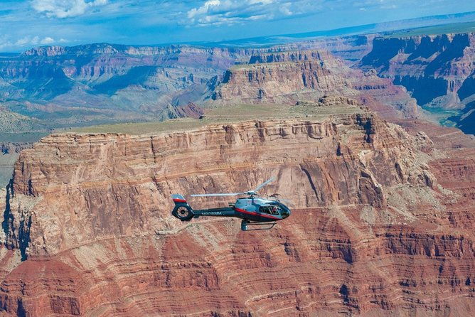 45-minute-helicopter-flight-over-the-grand-canyon-from-tusayan-arizona