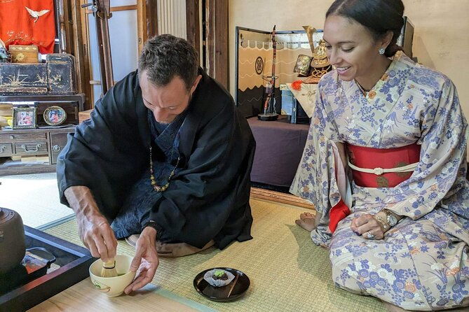 a-unique-antique-kimono-and-tea-ceremony-experience-in-english