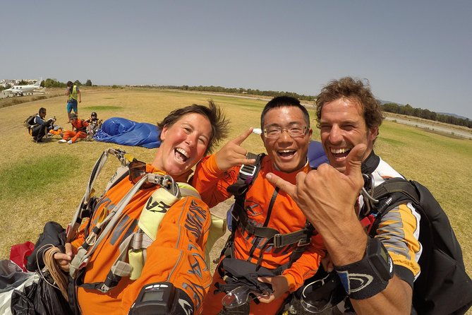 algarve-tandem-skydive-10k-ft-3000m