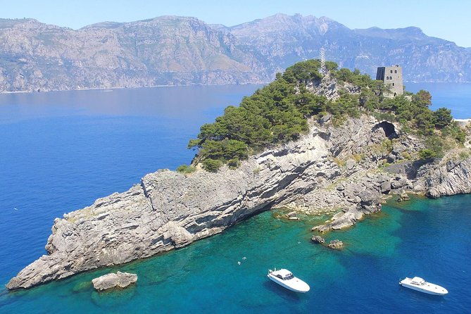 amalfi-to-capri-private-boat-tour