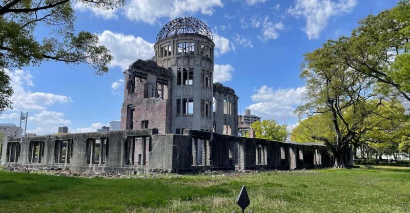 amazing-hiroshima-private-city-tour-with-a-local-guide