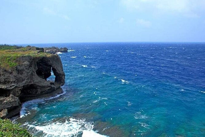 american-village-okinawa-churaumi-aquarium-tour-from-naha-chatan