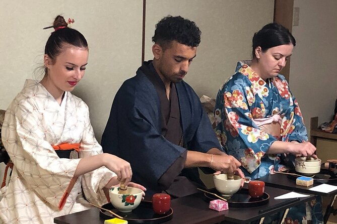 an-amazing-set-of-cultural-experience-kimono-tea-ceremony-and-calligraphy