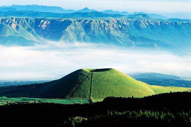 aso-vocano-grasslandonsen-and-aso-shrine-1-day-tour
