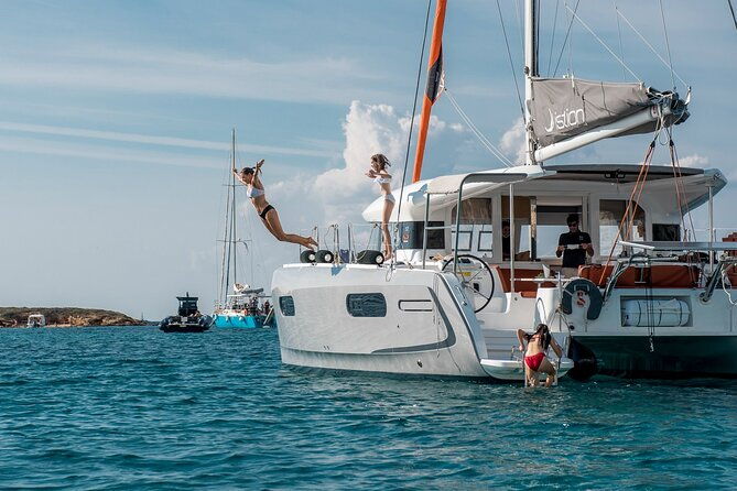 athens-semi-private-morning-catamaran-cruise