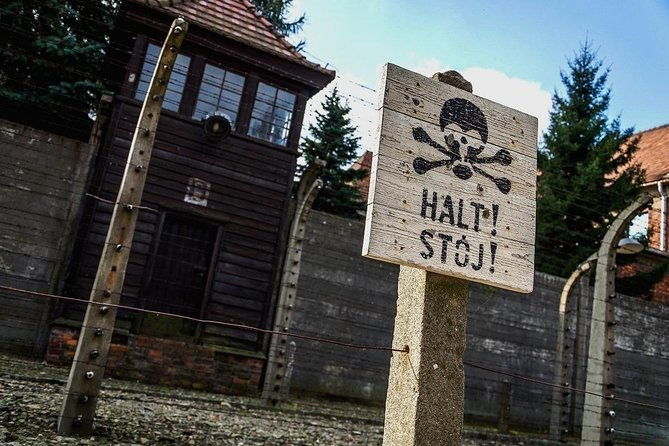 auschwitz-birkenau-guided-tour-from-krakow-with-ticket-transfer