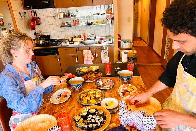 authentic-vegetarian-sushi-cooking-class-in-osaka